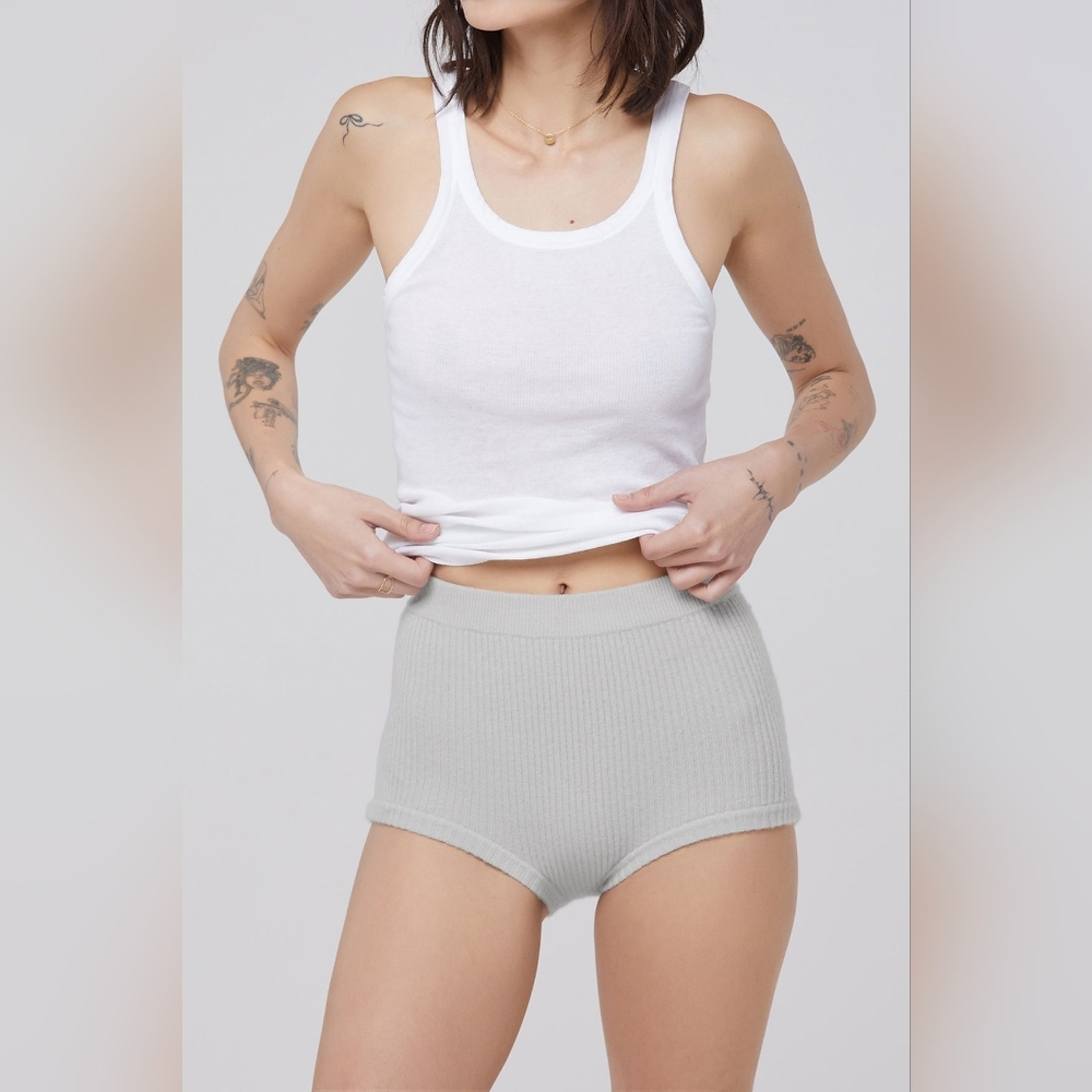 Naked Cashmere Sustainable Natural Fiber‎ Gray Ribbed Shorts